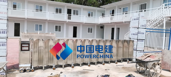 電動(dòng)伸縮門廠家.jpg